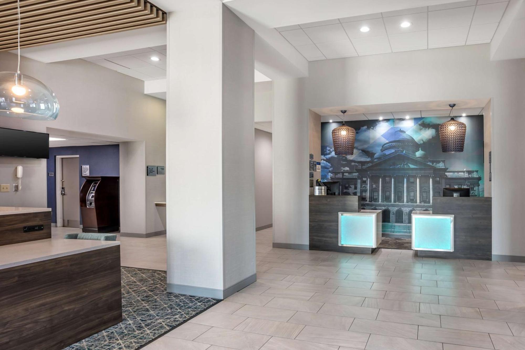 Best Western Plus Wilkes Barre-Scranton Airport Hotel Pittston Екстер'єр фото